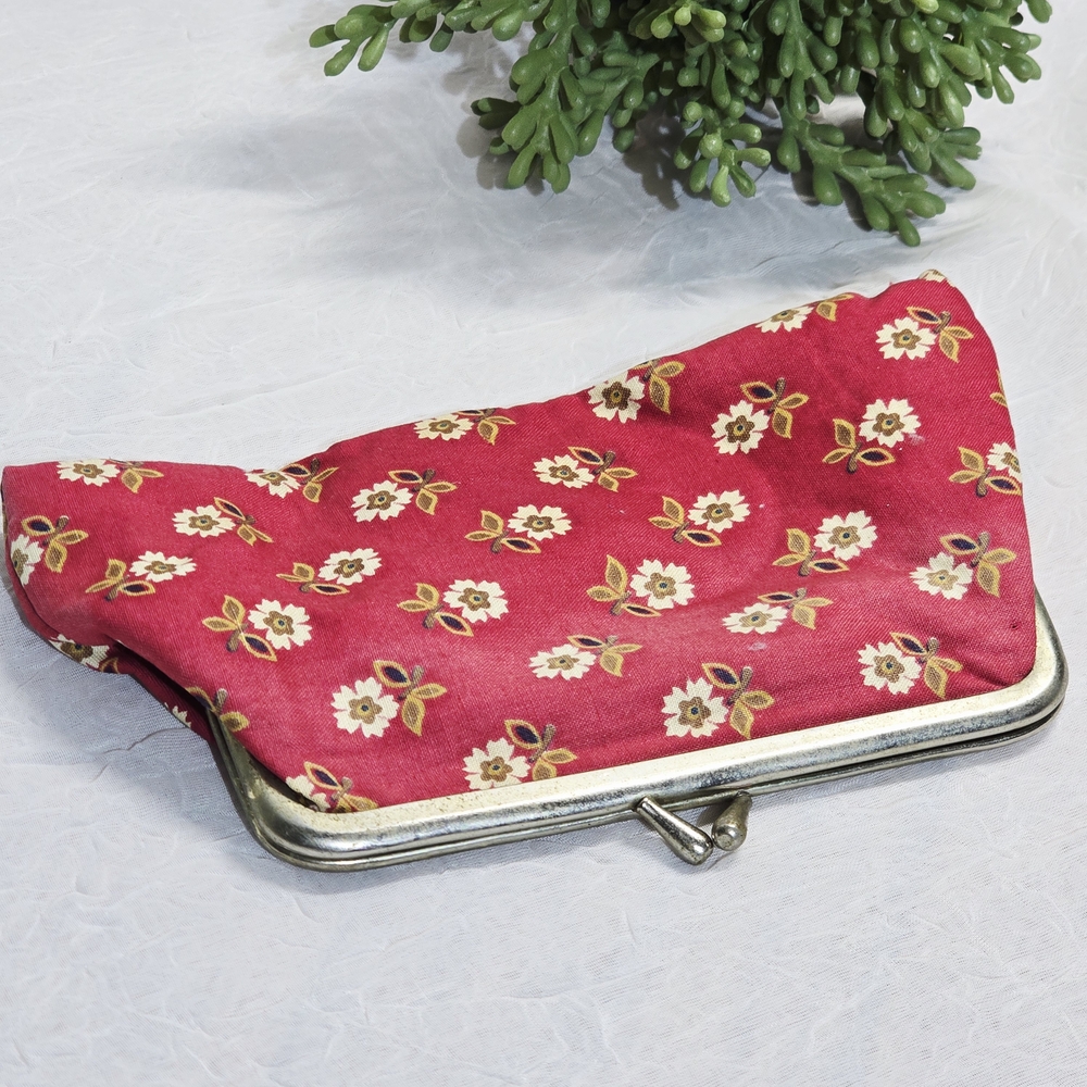 Vintage Floral Red Clutch Bag/ Coin Purse - Picture 2 of 4